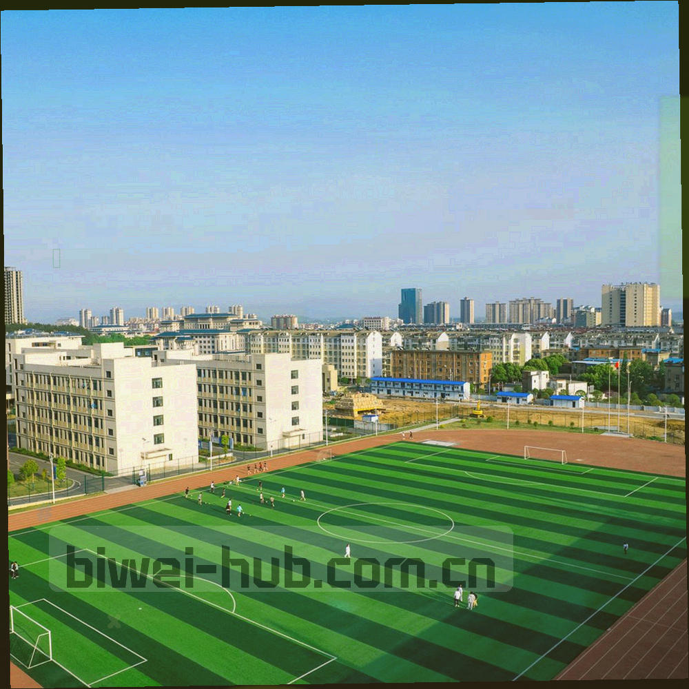 节能型设备控制模块与能耗指示面板特写